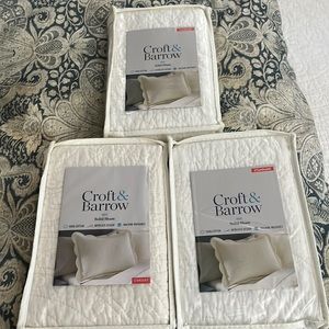 Croft and Barrow standard pillow shams